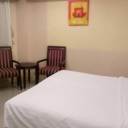 Lucky Palace Hotel Μπανγκόκ Εξωτερικό φωτογραφία
