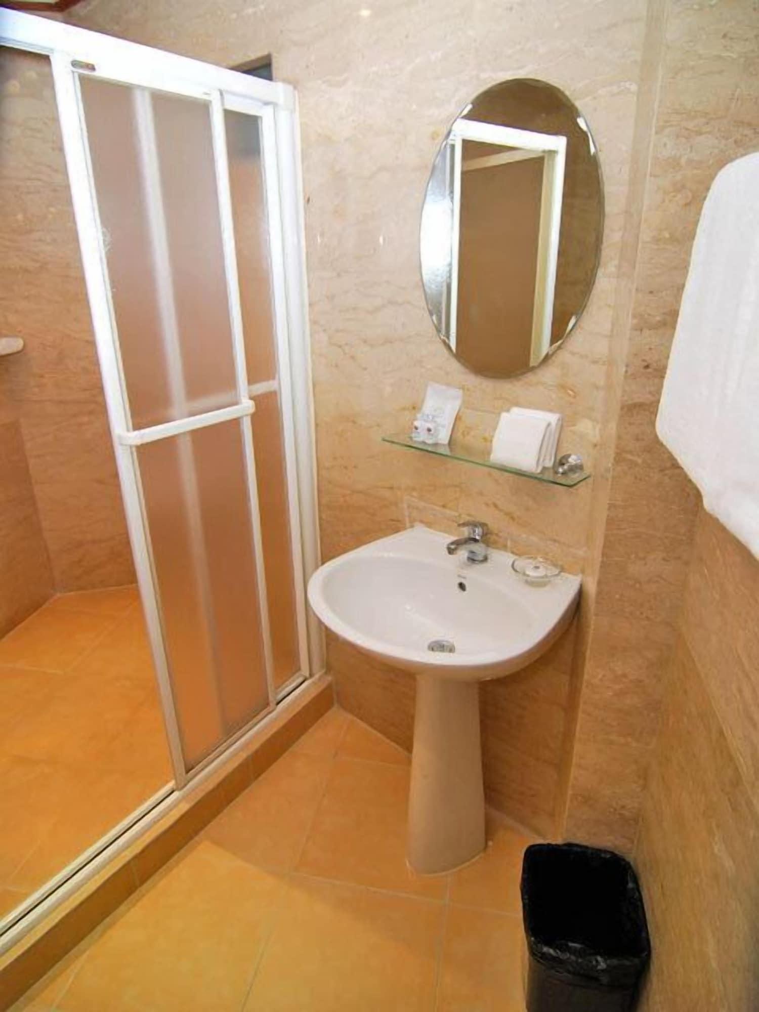 Lucky Palace Hotel Μπανγκόκ Εξωτερικό φωτογραφία